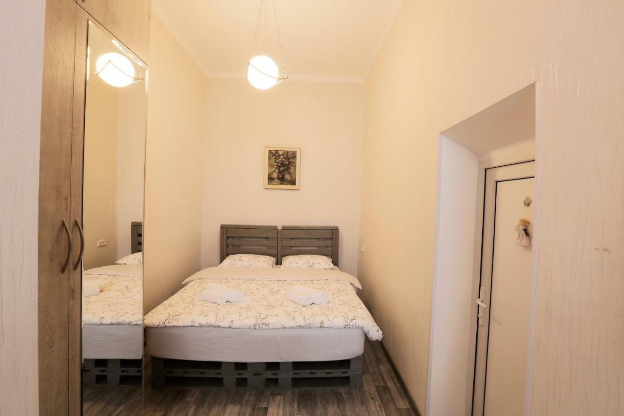 L&L Apartment Tbilisi Exteriör bild