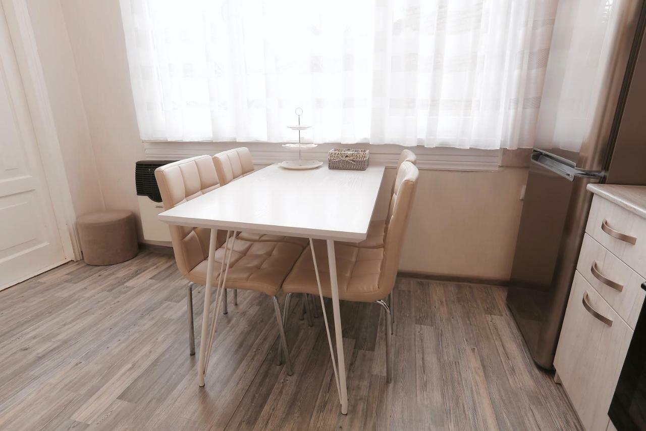 L&L Apartment Tbilisi Exteriör bild