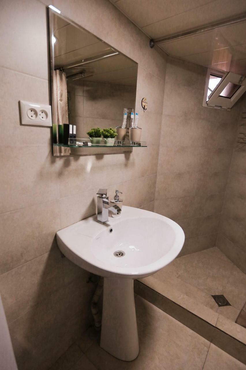 L&L Apartment Tbilisi Exteriör bild